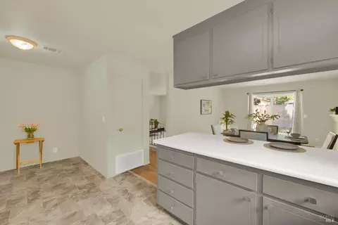 Dining - 2964 Orchid St, Fairfield, CA 94533 photo 4 of 4