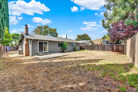 Exterior - 2964 Orchid St, Fairfield, CA 94533 photo 4 of 11