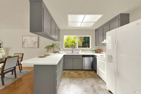 Kitchen - 2964 Orchid St, Fairfield, CA 94533 photo 2 of 4