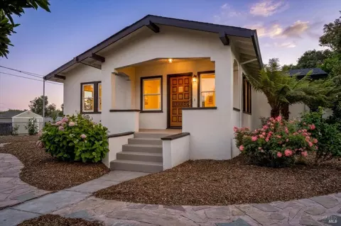 720 Liberty Rd, Petaluma, CA 94952
