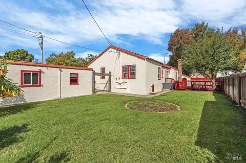 Exterior - 2001 Tennessee St, Vallejo, CA 94590 photo 15 of 23
