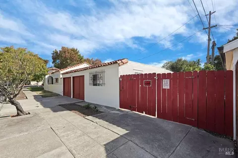 Exterior - 2001 Tennessee St, Vallejo, CA 94590 photo 6 of 23