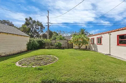 Exterior - 2001 Tennessee St, Vallejo, CA 94590 photo 16 of 23