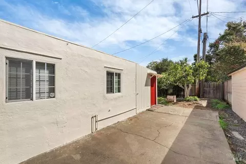 Exterior - 2001 Tennessee St, Vallejo, CA 94590 photo 21 of 23