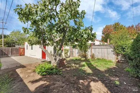 Exterior - 2001 Tennessee St, Vallejo, CA 94590 photo 23 of 23