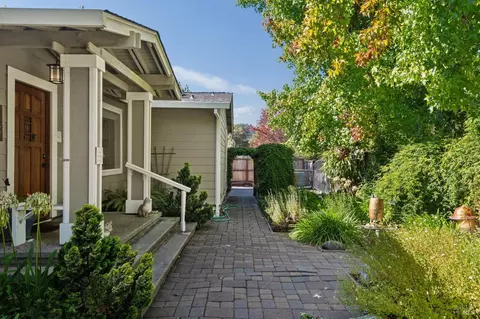 138 Central Ave, Woodacre, CA 94973