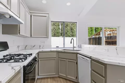 Kitchen - 305 Victoria Dr, Dixon, CA 95620 photo 1 of 4