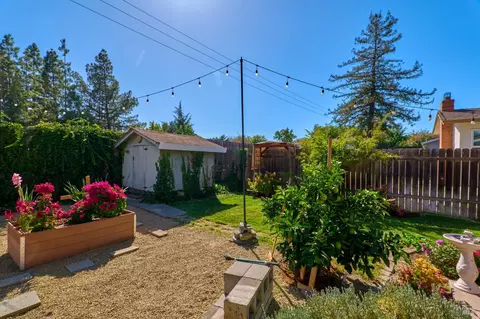 Exterior - 433 Dahlia St, Fairfield, CA 94533 photo 6 of 6