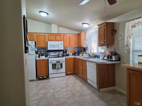 1545 Casteel Dr, Willits, CA 95490 photo 9