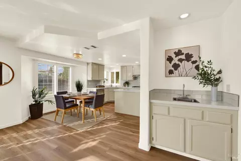 Dining - 463 El Camino Dr, Fairfield, CA 94533 photo 4 of 5