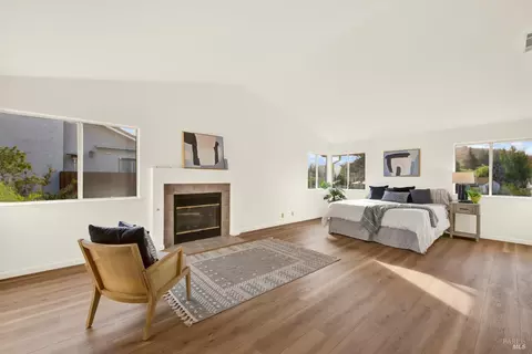 Bedroom - 463 El Camino Dr, Fairfield, CA 94533 photo 3 of 8