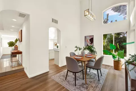 Dining - 463 El Camino Dr, Fairfield, CA 94533 photo 3 of 5