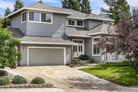 1514 Great Heron Dr, Santa Rosa, CA 95409