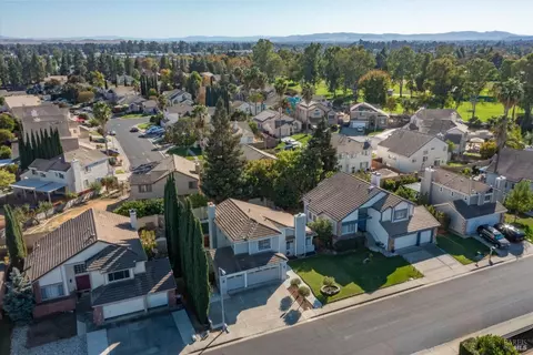 View/Area - 1125 Willow Ln, Fairfield, CA 94533 photo 4 of 5