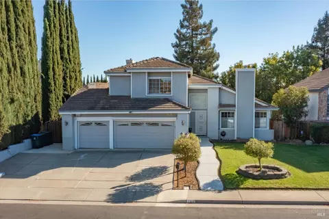 Exterior - 1125 Willow Ln, Fairfield, CA 94533 photo 3 of 13