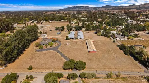 920 Goodwin Ave #10, Penngrove, CA 94951