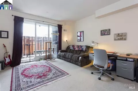 1020 Jackson St #204, Oakland, CA 94607 photo 2