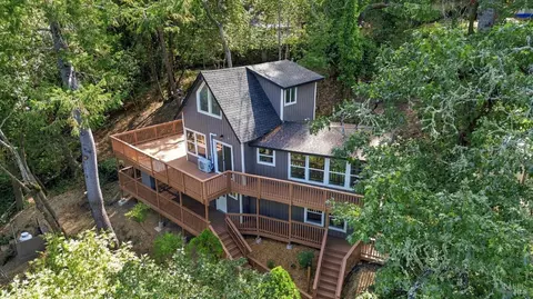9438 Rio Vista Rd, Forestville, CA 95436