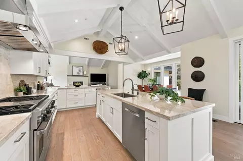 Kitchen - 142 Westgate Dr, Napa, CA 94558 photo 7 of 10