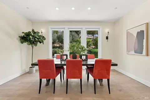 Dining - 142 Westgate Dr, Napa, CA 94558 photo 5 of 8