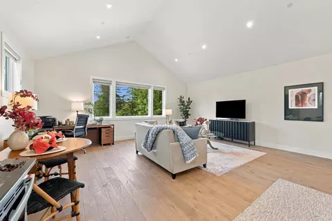 Living - 142 Westgate Dr, Napa, CA 94558 photo 4 of 4