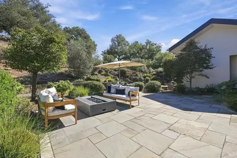 Exterior - 142 Westgate Dr, Napa, CA 94558 photo 9 of 25