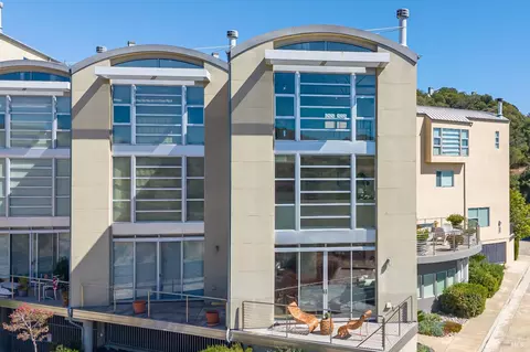 50 Cresta Dr #1, San Rafael, CA 94903
