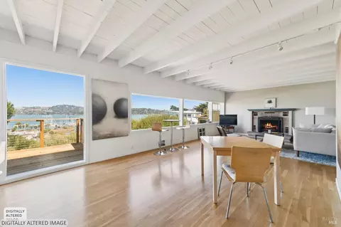 Living - 134-132 Filbert Ave, Sausalito, CA 94965 photo 2 of 6