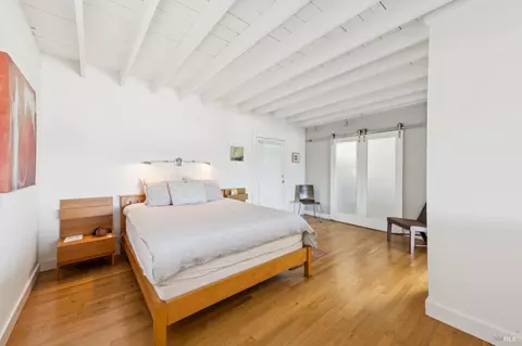 Bedroom - 134-132 Filbert Ave, Sausalito, CA 94965 photo 3 of 7