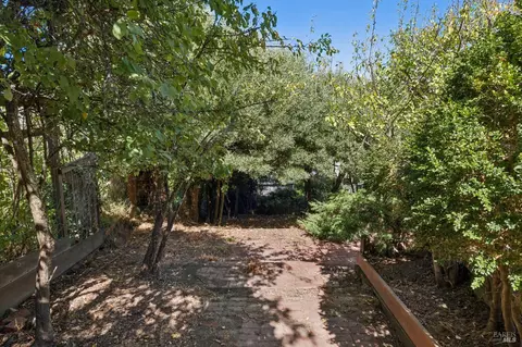 Exterior - 134-132 Filbert Ave, Sausalito, CA 94965 photo 7 of 11