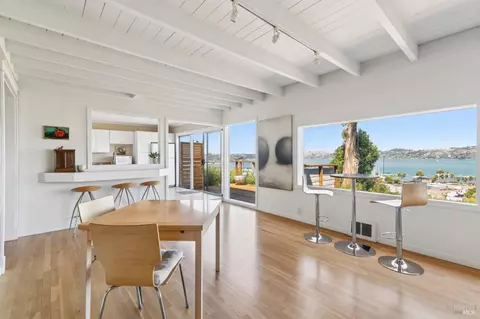 Dining - 134-132 Filbert Ave, Sausalito, CA 94965 photo 1 of 2