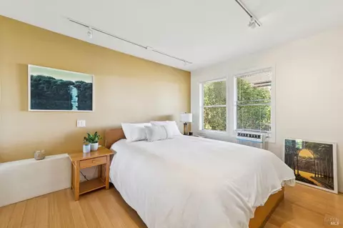 Bedroom - 134-132 Filbert Ave, Sausalito, CA 94965 photo 6 of 7