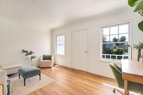 Living - 125 Benson Ave, Vallejo, CA 94590 photo 1 of 4
