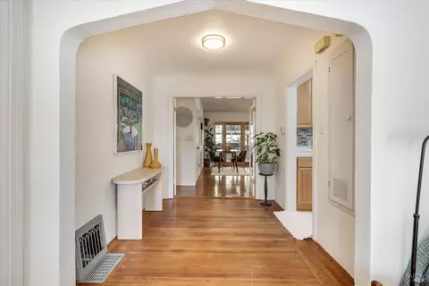 Entry Way - 125 Benson Ave, Vallejo, CA 94590 photo 2 of 5