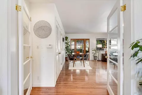 Entry Way - 125 Benson Ave, Vallejo, CA 94590 photo 5 of 5