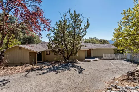 Exterior - 888 Watson Rd, Ukiah, CA 95482 photo 2 of 11