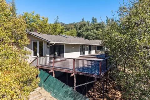 Exterior - 888 Watson Rd, Ukiah, CA 95482 photo 7 of 11