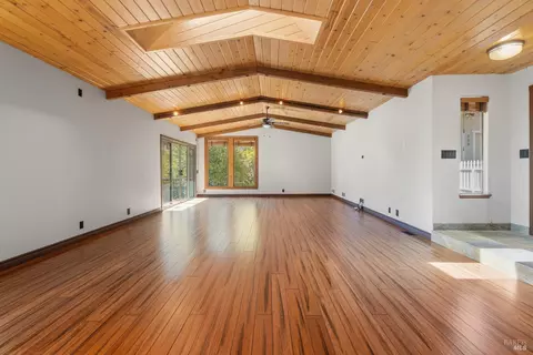 Living - 888 Watson Rd, Ukiah, CA 95482 photo 3 of 5