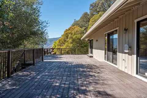 Exterior - 888 Watson Rd, Ukiah, CA 95482 photo 5 of 11