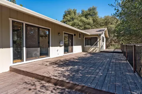 Exterior - 888 Watson Rd, Ukiah, CA 95482 photo 3 of 11