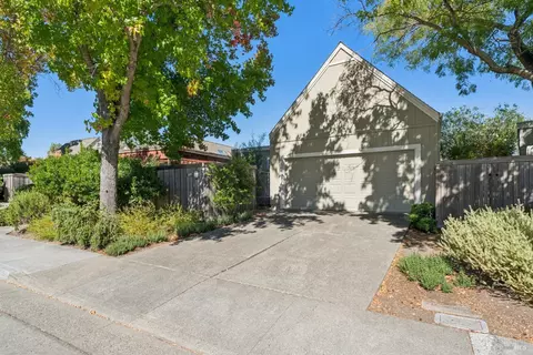 377 Avenida Barbera, Sonoma, CA 95476