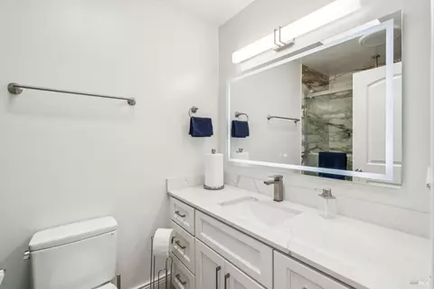 Bath - 823 Crocus Dr, Sonoma, CA 95476 photo 2 of 2