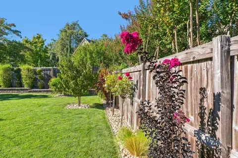 Exterior - 823 Crocus Dr, Sonoma, CA 95476 photo 10 of 13