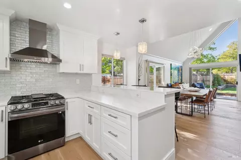 Kitchen - 823 Crocus Dr, Sonoma, CA 95476 photo 3 of 5