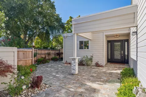Exterior - 823 Crocus Dr, Sonoma, CA 95476 photo 4 of 13