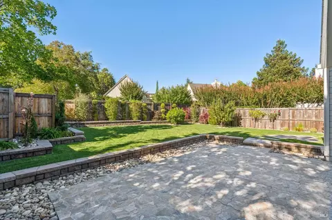 Exterior - 823 Crocus Dr, Sonoma, CA 95476 photo 6 of 13