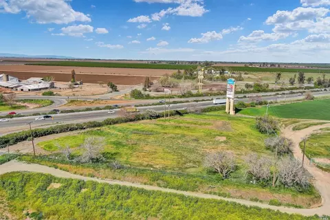8362 Auction Ln, Dixon, CA 95620 photo 4