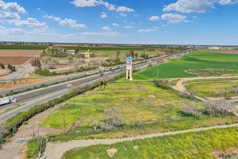 8362 Auction Ln, Dixon, CA 95620 photo 3
