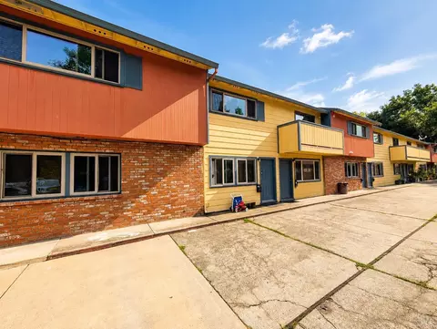 126 S E St, Santa Rosa, CA 95404