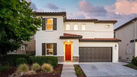 5530 Kennedy Pl, Rohnert Park, CA 94928